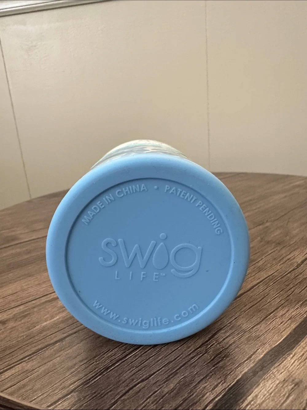 SWIG Life Sea Spray Insulated Can or Bottle Holder Tumbler - Blue
